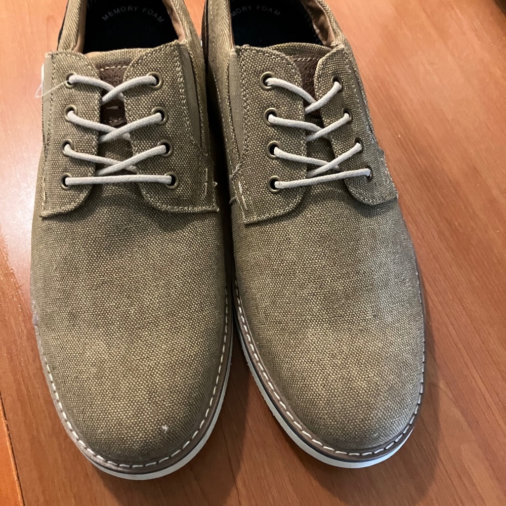 Men’s casual dress shoe